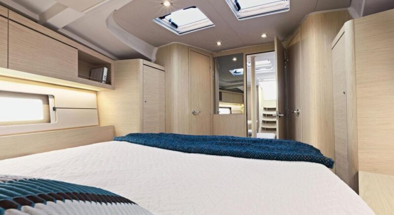 5-Day Crewed Charter "The Discovery" Beneteau Oceanis 46.1 - An Authentic Taste of Greece’s Cyclades by Yacht