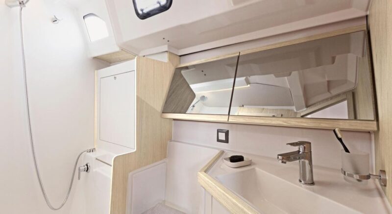 5-Day Crewed Charter "The Discovery" Beneteau Oceanis 46.1 - Who is This Tour Best For?