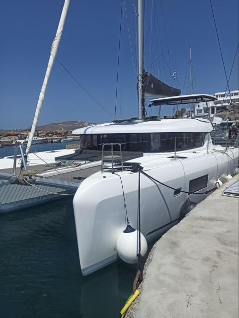 5-Day Crewed Charter "The Discovery" - Lagoon 42 catamaran - What’s Included & What’s Not
