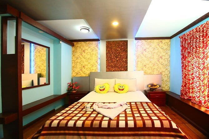 5 Day Kerala Private houseboat incl. Resort, Hotel, Cab Tourved - In-Depth Review of the 5-Day Kerala Tour