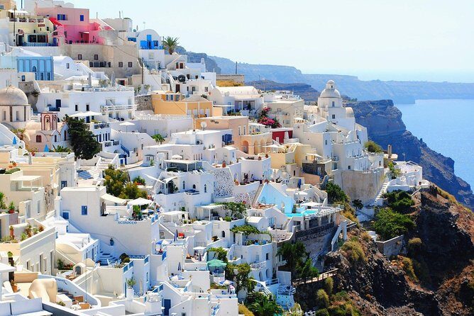 5 Day Tour in Delphi, Meteora, Santorini, Mykonos and Delos - Discovering Greece in Depth: What the Tour Includes and How It Feels