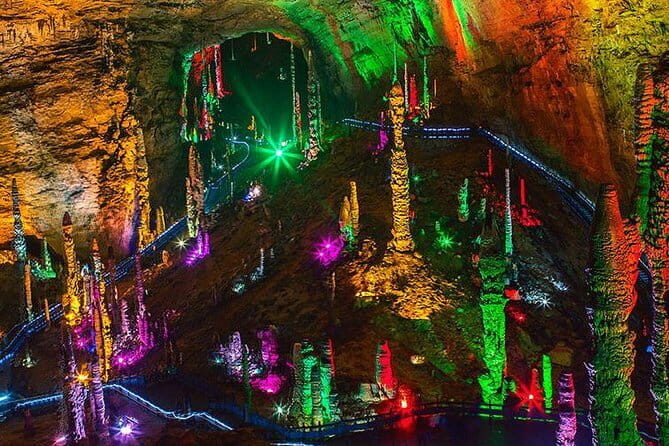 5 Days and 4 Nights Zhangjiajie and Fenghuang Private Tour - Exploring Zhangjiajie in Depth