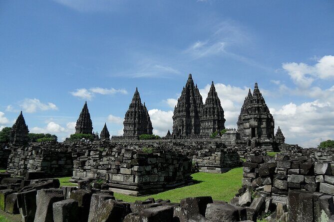 5 Days Borobudur, Prambanan, Tumpaksewu, Bromo, Ijen Tour to Bali - A Closer Look at the Itinerary
