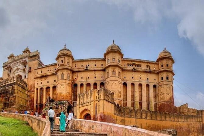 5 Days : Golden Triangle Tour with 5 Star Accommodation - Key Points