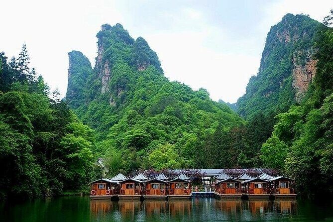 5 Days Zhangjiajie Forest Park & Eagle Nest Village Hiking Tour(5-star Hotel) - First Impressions & Overall Value