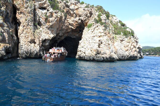 5-Hour Guided Robinson Boat Day Tour in Northern Mallorca - What’s Included and How’s the Experience?