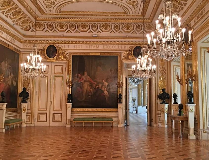 5-hour: Royal Castle, Old Town and POLIN Museum/inc.Pick-up/ - Key Points