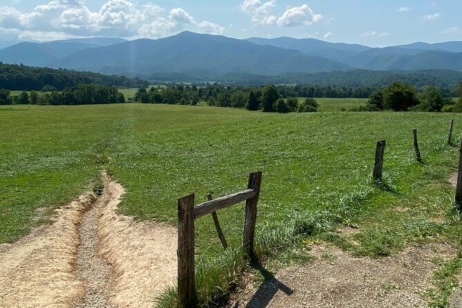 5 Hour Tour of the Mountain Heritage of Cades Cove - An In-Depth Look at the 5 Hour Tour of Cades Cove
