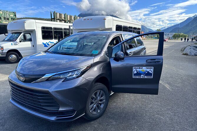 5 Hour Tour to the Yukon Border with Suspension Bridge - An In-Depth Look at the Tour Experience