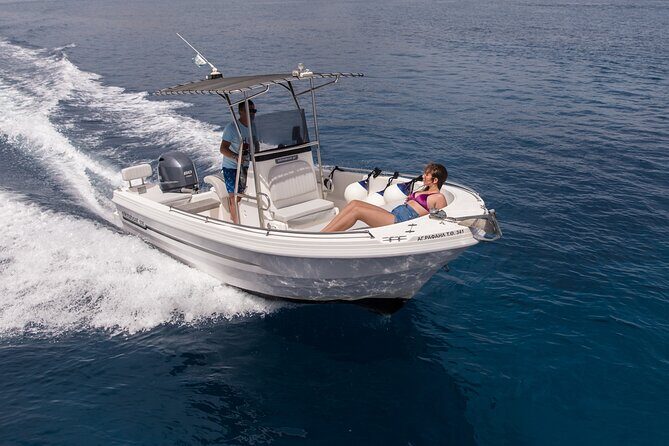 5 Hours Boat Rental in Santorini - Key Points