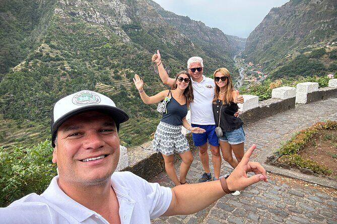 5 Hours Private tour To Porto Moniz, Rock pools, waterfalls - FAQ