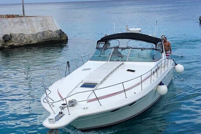 5 Hr Private Catamaran Cruise with lunch and drinks to 15-20 ppl - FAQ