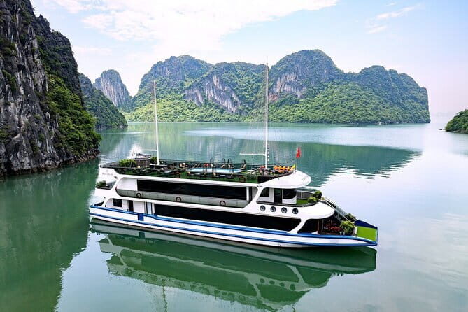5 star cruise Halong Bay with Local Food, Jacuzzi & Sunset Party - Introduction