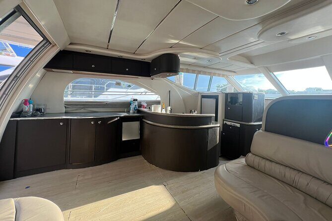 50ft 1 Hour FREE | Miami Yacht Rental | 2 to 6 Hours | 13 People - Introduction