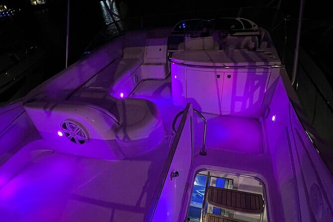 50ft 1 Hour FREE | Miami Yacht Rental | 2 to 6 Hours | 13 People - Key Points