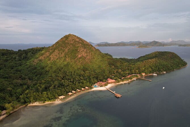 5D4N Luxury Resort & Island Hopping with Seaplane Transfer - What Makes This Tour Stand Out?