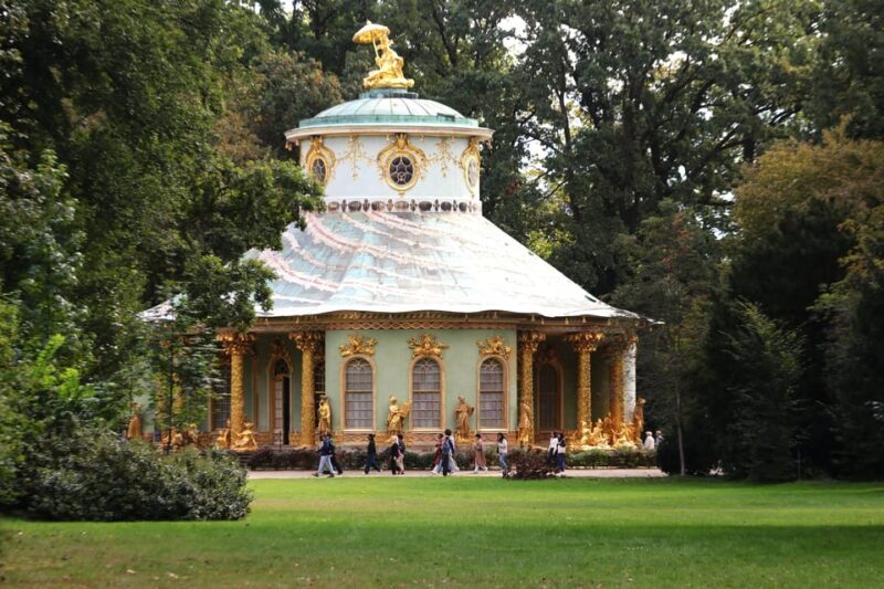 5h Potsdam private tour with Guide, Chauffeur & Photographer - FAQs About the 5h Potsdam Private Tour