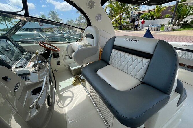 5H Private Lux 40' Yacht All Inclusive - Tulum & Playa del Carmen - Price and Value