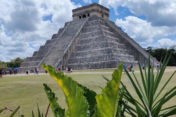 5x1: Chichen Itza + Suytun & Ikkil Cenote + Buffet + Valladolid - Key Points