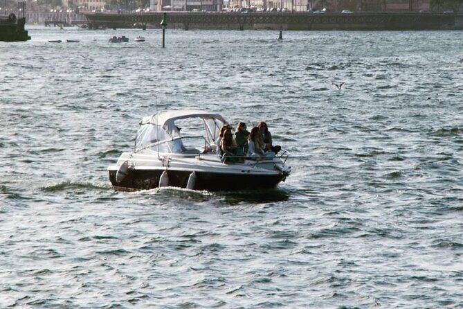 6 Bridges, Unshared,1h30m, sunset option, group price up to 6px - Who Should Consider This Tour?