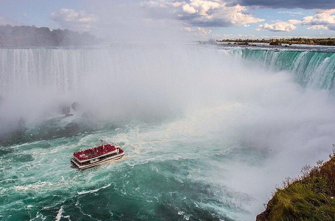 6 Day Toronto Montreal Quebec Niagara Falls Small Group Tour - FAQs