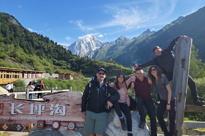 6 Days Mt.Siguniang Dafeng Erfeng Climbing - What’s Included—and What’s Not