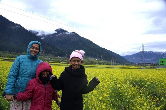 6 Days Private Tour in Kashmir - Day 1: Srinagar’s Charm and Mughal Gardens