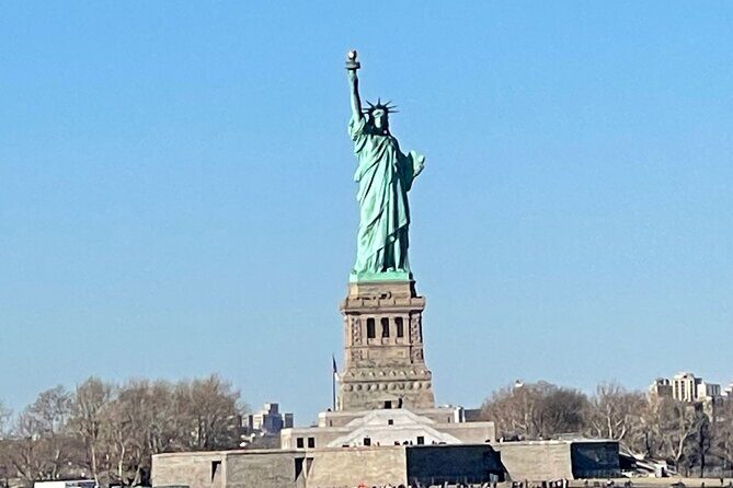 6 hour Bus tour and 1 hour Boat Ride by the Statue of Liberty - Who is This Tour Best For?