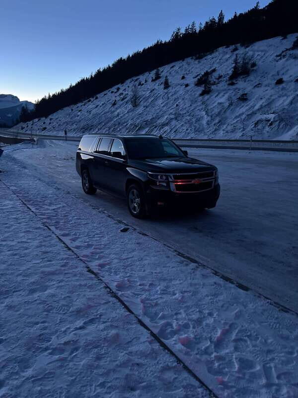 6-Hour Private City Tour Drive to Calgary Tower - The Itinerary: What to Expect