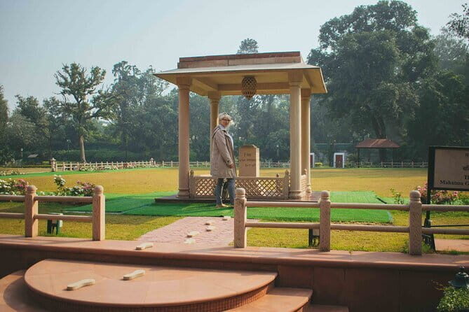6-hours Delhi's temples & Gandhi's journey combo city tour - A Deep Dive into the Itinerary: What Youll Experience
