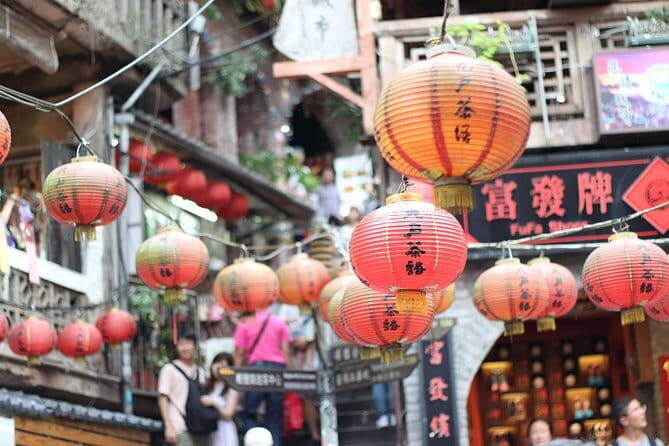 6 Hours Private Charter from Taipei in Shifen and Jiufen - A Closer Look at the Itinerary