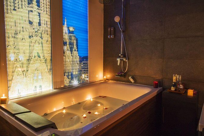 60 min Couple's Massage to choose and 30 min Floral Bath at THAI SPA MASSAGE - Who Is This Experience Best Suited For?