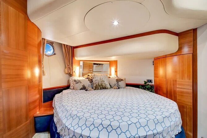 60ft Luxury Pink Charter Pink Yacht Rental In Miami - Final Thoughts