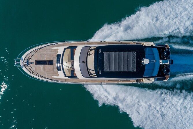 62ft Yacht Tour in Miami Beach with Captain Beneteau MC6 Fly - Who Should Book This?