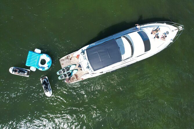65ft Yacht Charter in Miami - What Reviewers Said