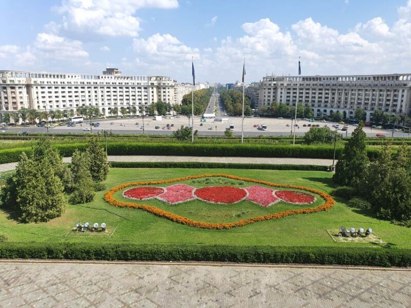 6h Communism Tour in Bucharest with Ceausescu Mansion - A Detailed Look at the 6-Hour Communism Tour in Bucharest