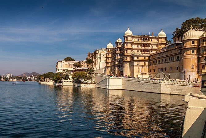 7 Day Golden Triangle with Udaipur-Delhi Agra Jaipur Udaipur Tour - Who Should Consider This Tour?
