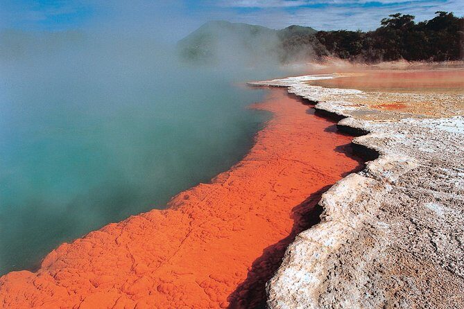 7 - Day North to South Island Grand Tour - Auckland to Queenstown - Christchurch: Rebuilt and Resilient