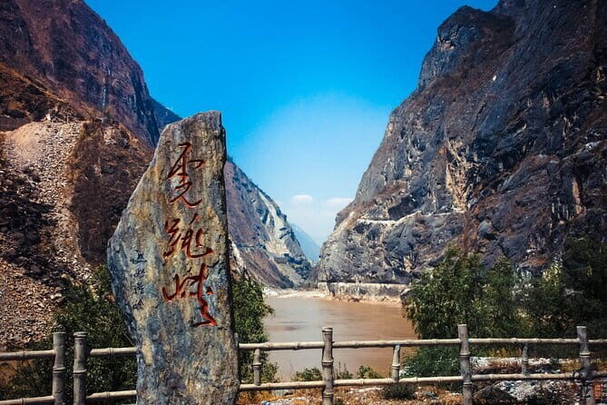 7-Day Private Discovery Tour from Kunming to Dali and Lijiang - Day 3: The Beauty of Erhai Lake and Dali Ancient Town