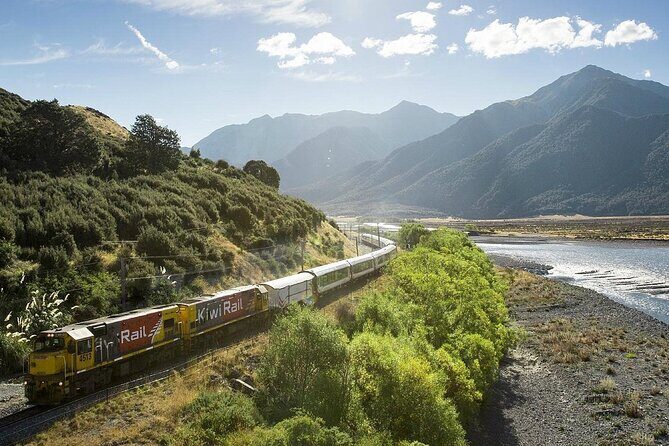 7-Day South Island Coastal Splendor Tour from Christchurch - An In-Depth Look at the Itinerary