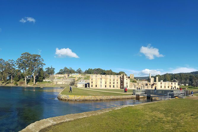 7-Day Super Value Tour of Tasmania: Explore Tasmania's West and East Coasts - FAQs