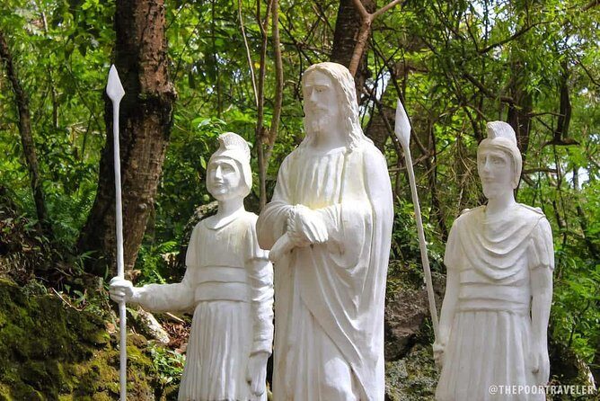 7 Days private tour in Philippines: Bohol-Camiguin - A Complete Look at the 7-Day Philippines Bohol-Camiguin Tour
