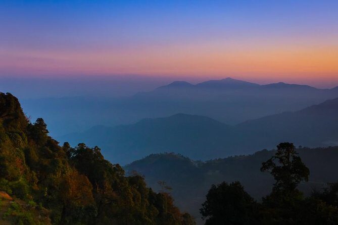 7 days Relaxating Australian Camp Trek - Day 5: Sunrise from Sarangkot & Return to Pokhara