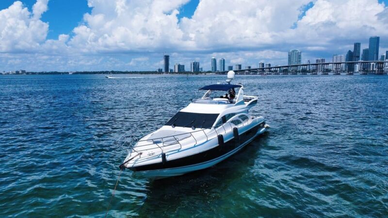 70ft Azimut available in Miami for up to 13 people. - Final Thoughts