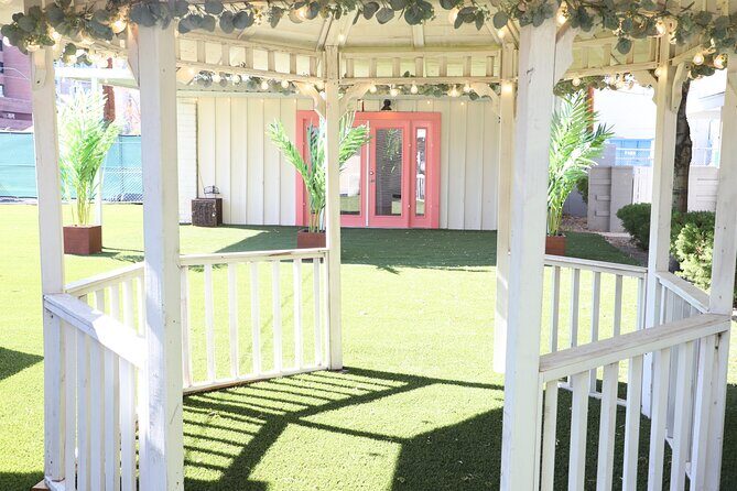 77 Sign & Go Wedding at Hawaiian Wedding Chapel - FAQs