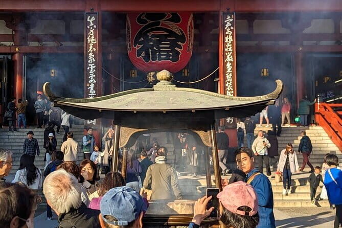 8-Hour Private Tour of Traditional Tokyo in Spanish - Key Points