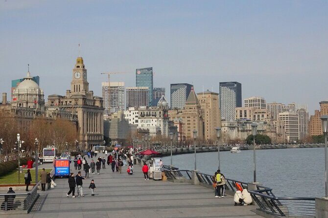 8-Hr Shanghai City Tour Opt for Homemade Lunch - Discovering Shanghai: A Detailed Perspective on the 8-Hour Tour