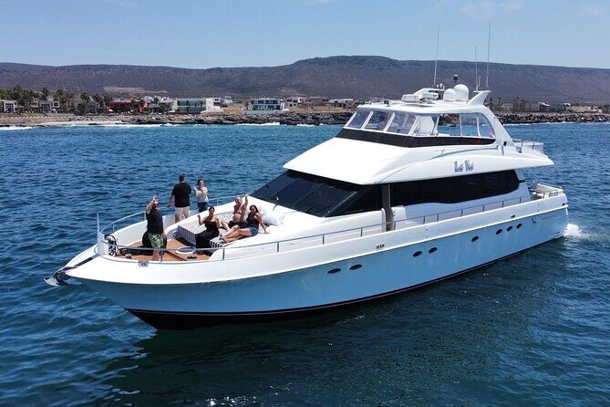 85 ft Lazzara Luxury Yacht Rental in Newport Beach - An In-Depth Look at the Lazzara Yacht Experience