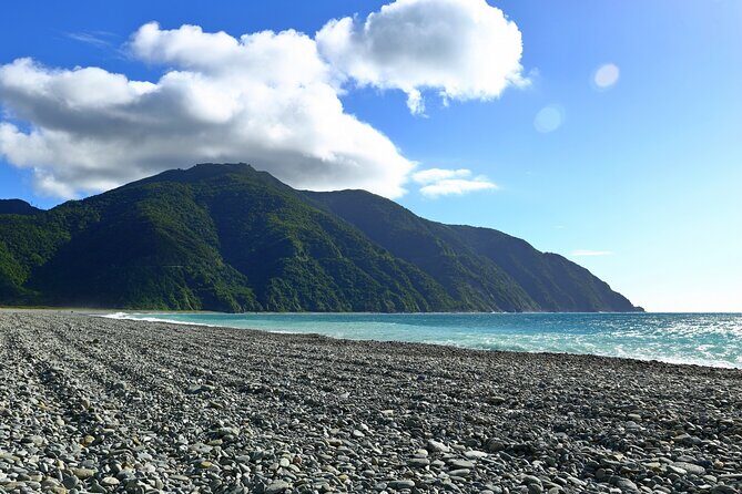 9 Hour Northeast Coast Bay View Tour in Yilan - Key Points