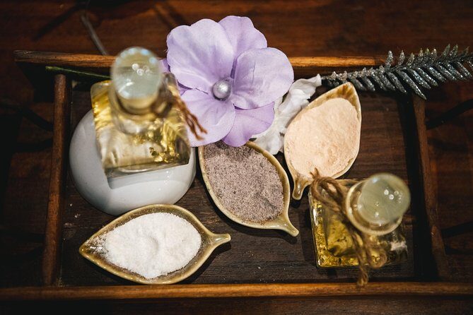 90 mins of Relaxing Foot and Back with thai balm or Oil - The Value of This Experience in Chiang Mai